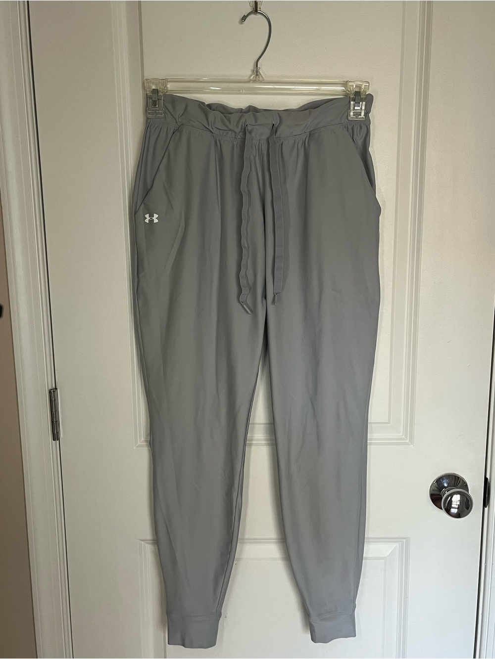 Women’s Under Armour Light Grey Athletic Jogger Pants